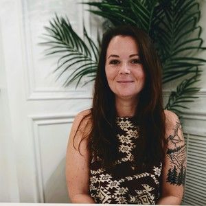 Meet your Posher, April